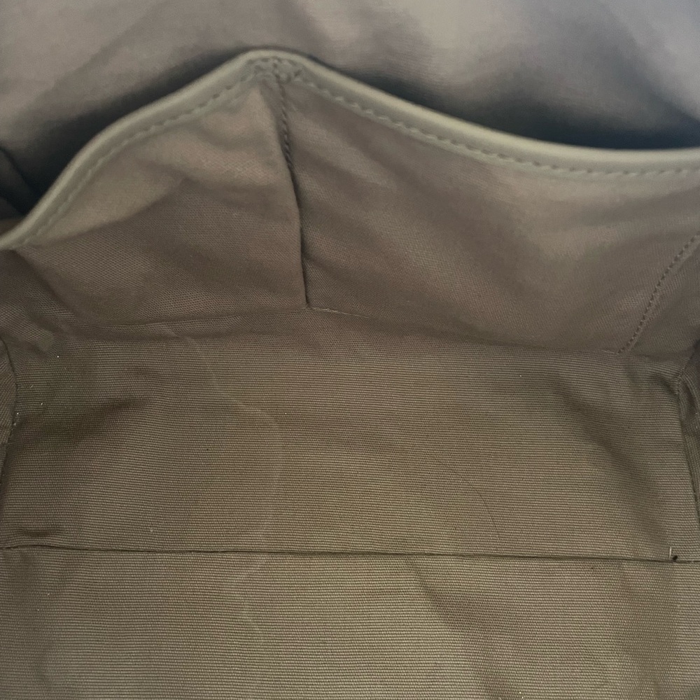 Authentic Tory Burch Satchel - Picture 10 of 14